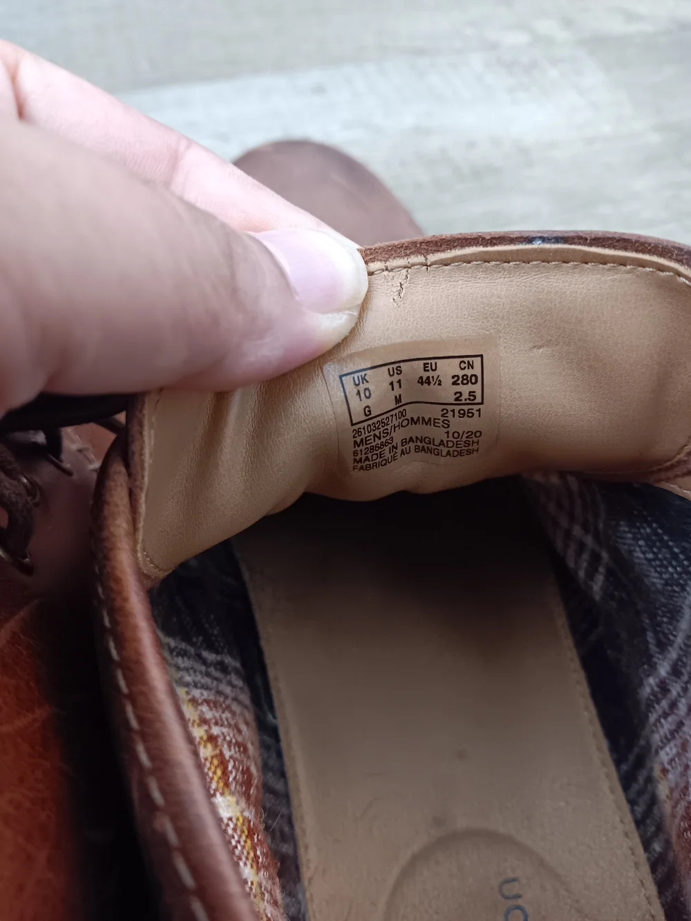 CLARKS 1825 Collection MONTACUTE Duke Leather Chukka Desert Boots Men's Size 11